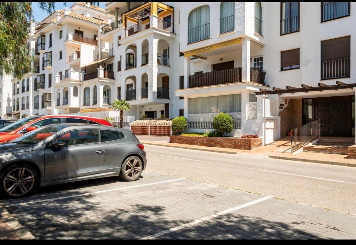 Apartment Personal Y Coqueto En Primerisima Linea De Playa, En La Costa Del Sol. Puerto De La Duquesa Castillo de Sabinillas